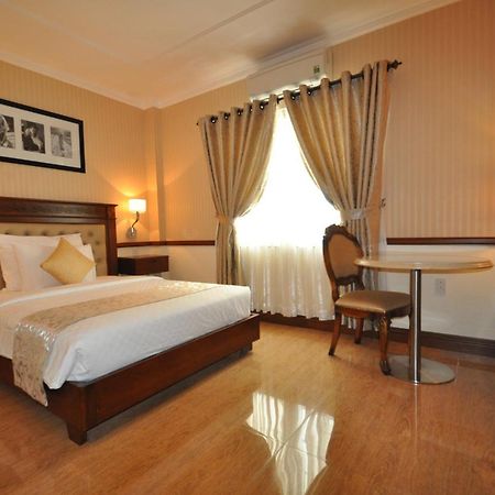 Central Hotel & Residences Swimming Pool Ho Şi Min Dış mekan fotoğraf