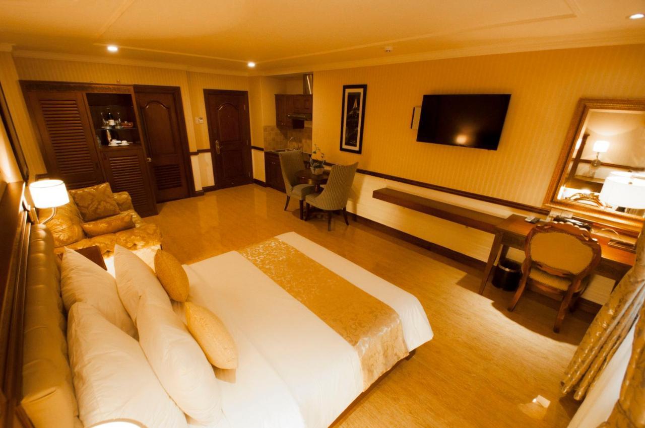 Central Hotel & Residences Swimming Pool Ho Şi Min Dış mekan fotoğraf